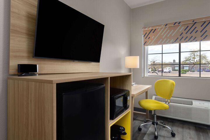 Room 125 of 143