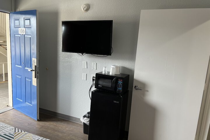 Room 13 of 39