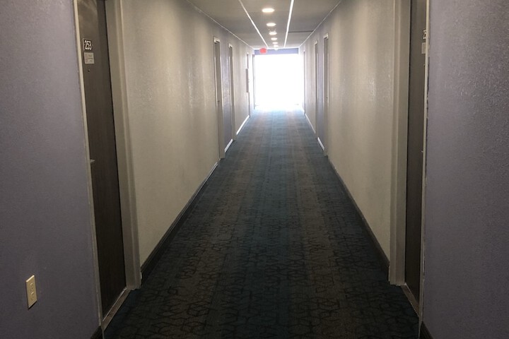 Ballroom/Hall 24 of 24