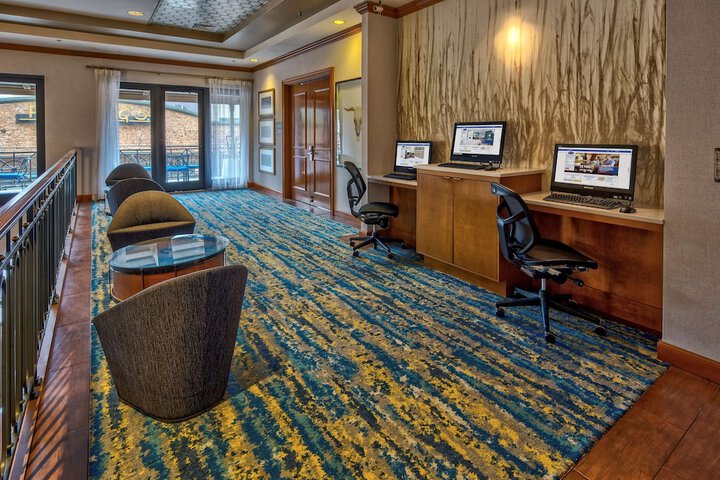 Business Center 62 of 62