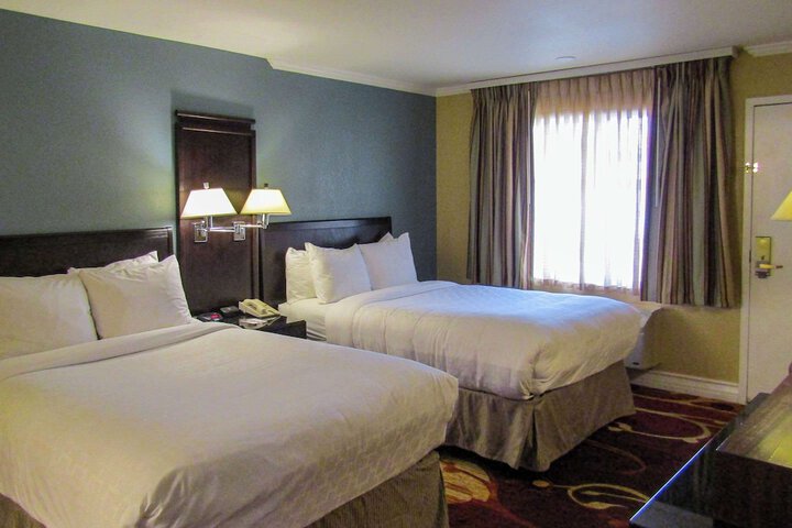 Room 42 of 71