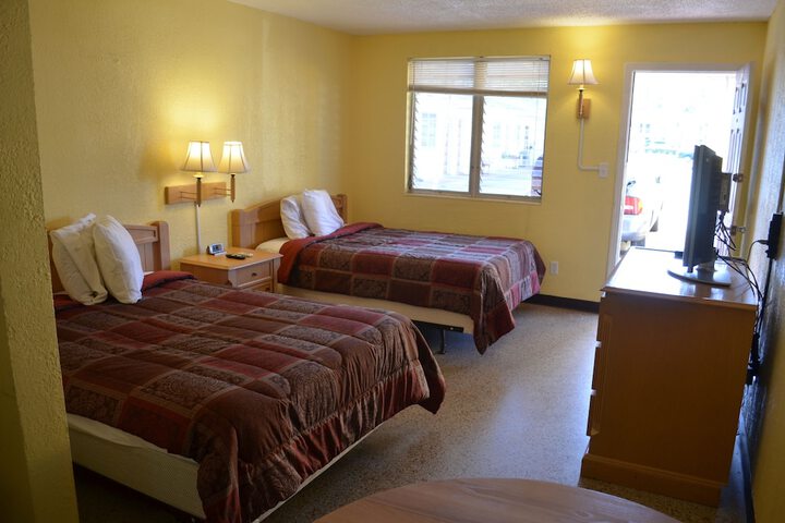 Room 14 of 15