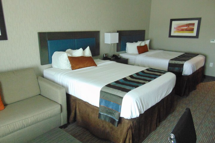 Room 13 of 42