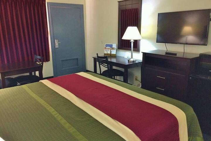 Travel Inn & Suites