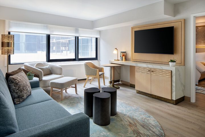 Room 34 of 155