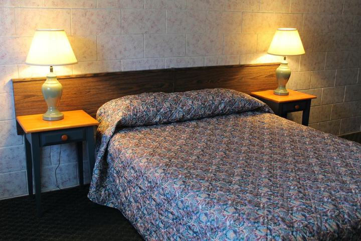 Room 52 of 70
