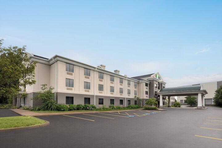 Holiday Inn Express Syracuse Airport by IHG