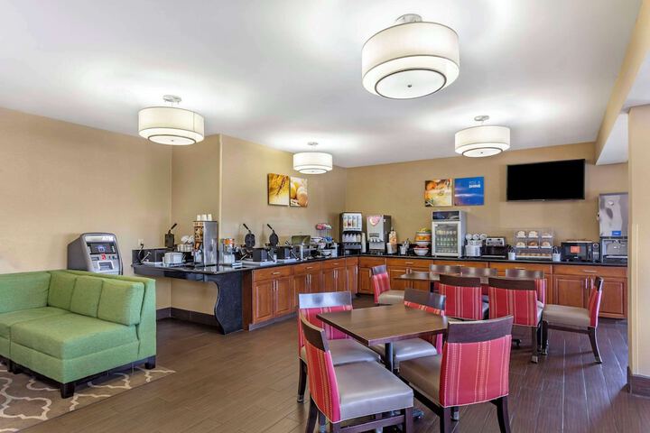 Comfort Inn Gurnee near Six Flags