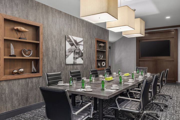 Holiday Inn Coralville Iowa City by IHG