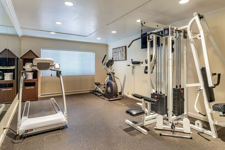 Health and Fitness 30 of 34