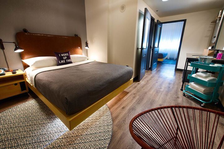 Room 37 of 54