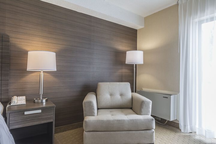 Room 21 of 43