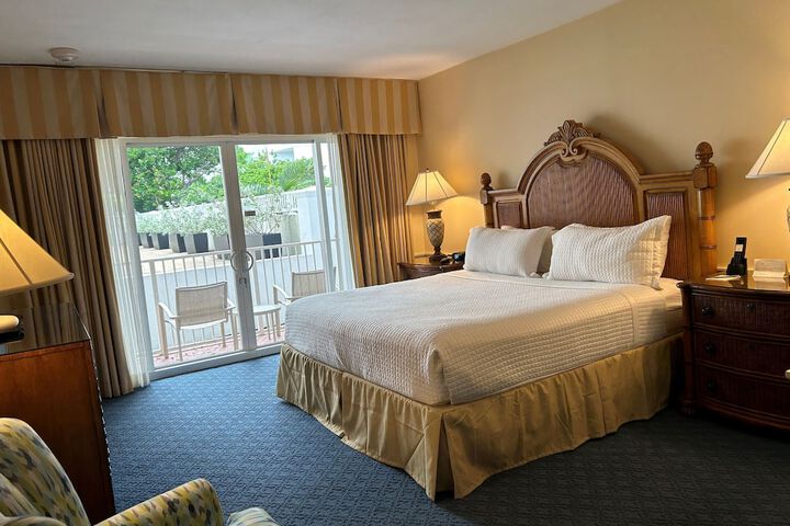 Lago Mar Beach Resort & Club