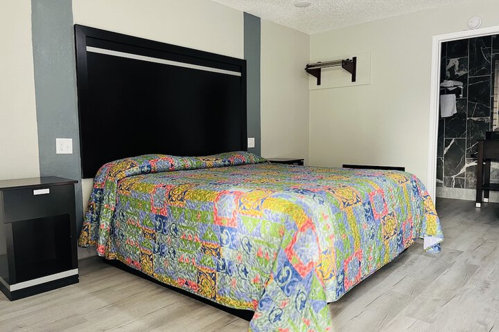 Town House Motel