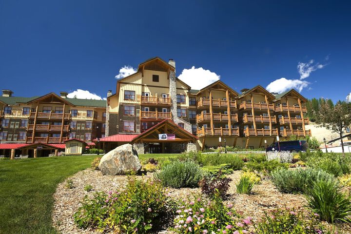 Hotel 2 of 44
