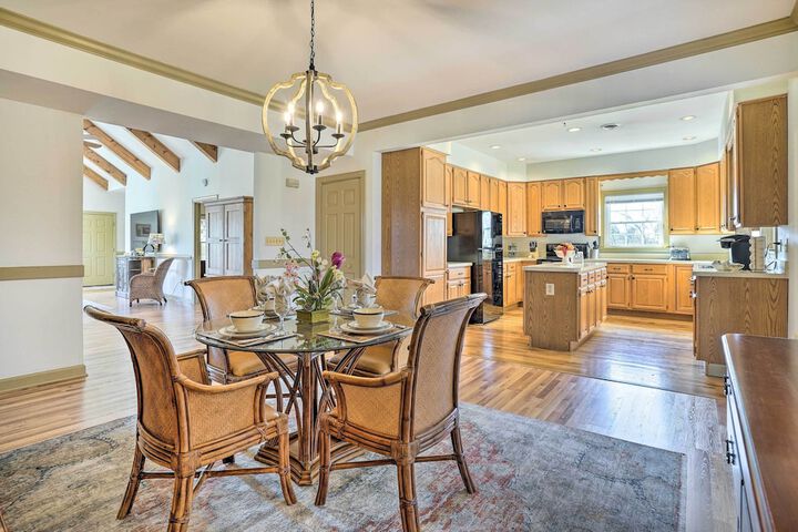 chateau Ridge Peaceful Retreat w / Fire Pit!