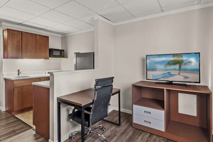 Room 50 of 72