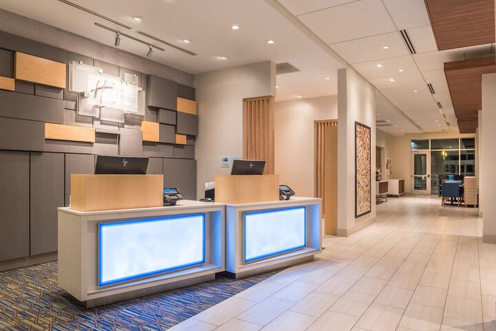 Hotel Interior 10 of 47