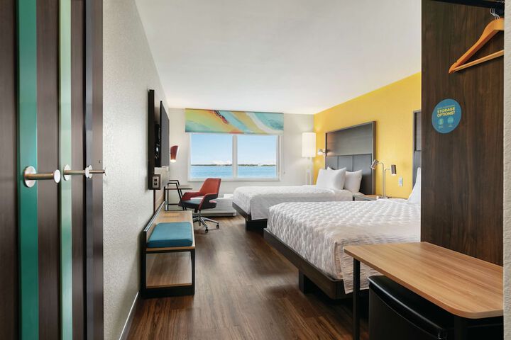 Room 7 of 30
