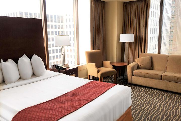 Room 8 of 27