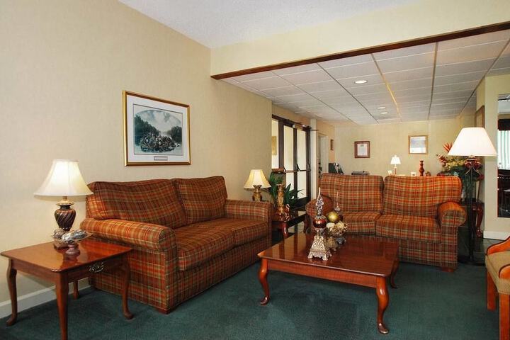 Hotel Interior 10 of 48