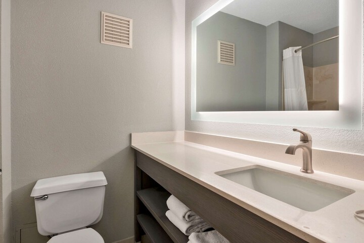 Comfort Inn & Suites Zanesville City Center