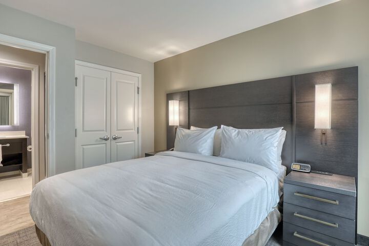 Room 34 of 67