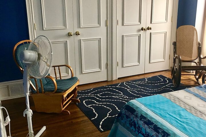 Room 37 of 75