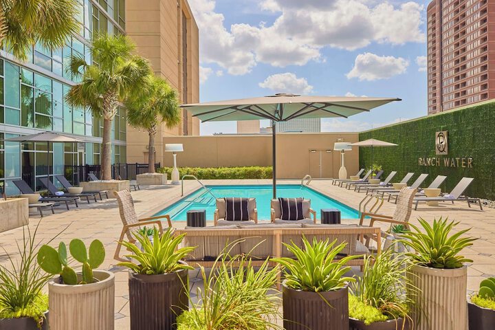 Hyatt Regency Houston / Galleria