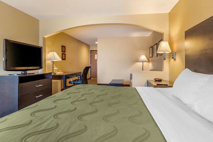 Room 10 of 37