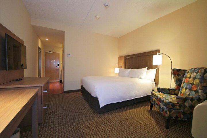 Room 30 of 50
