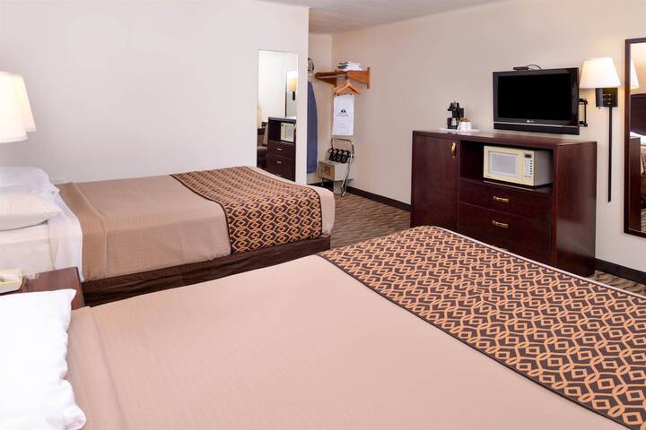Room 32 of 36