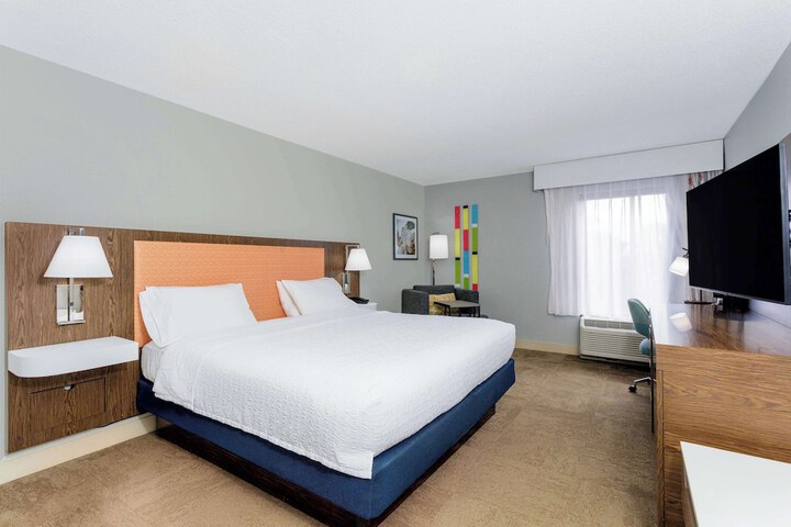 Room 16 of 32