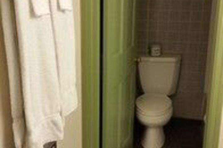 Hanover Hotel & Banquet Center