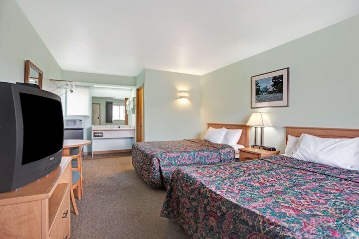 Room 7 of 23