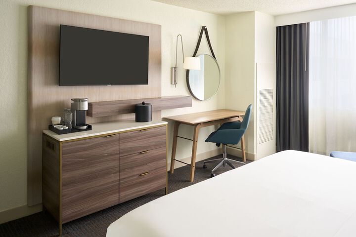 Room 15 of 60