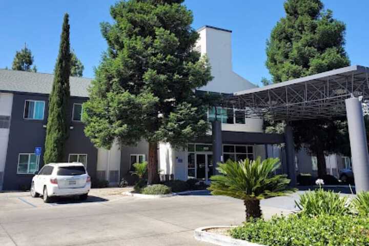 Hotel 4 of 56