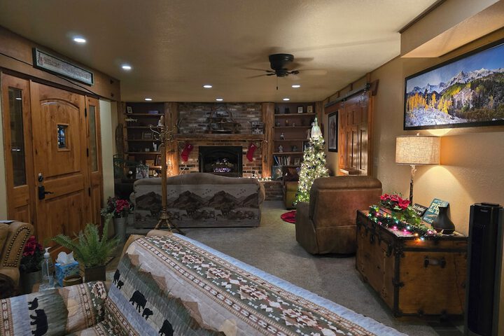 Buffalo Peaks B & B
