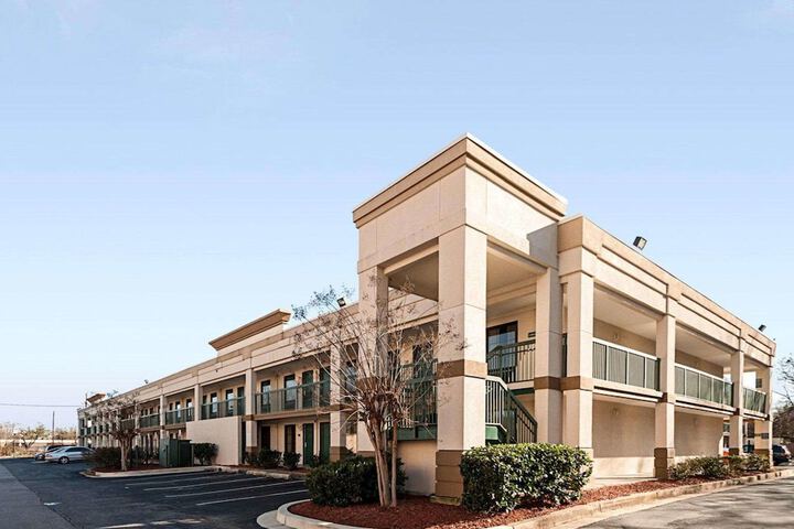 Hotel 4 of 45