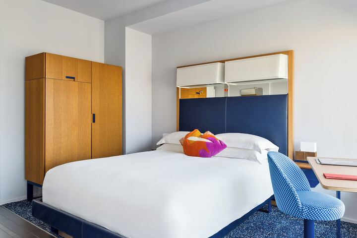 Room 42 of 55
