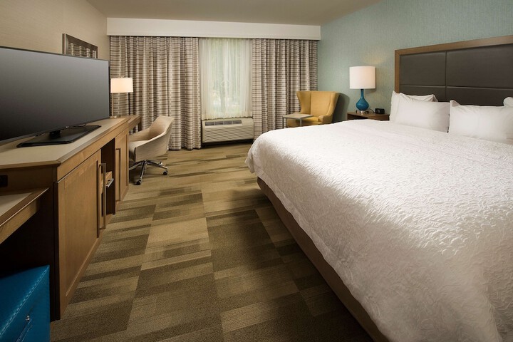Room 11 of 23