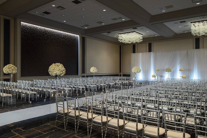 Ballroom/Hall 123 of 138