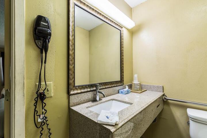Rodeway Inn