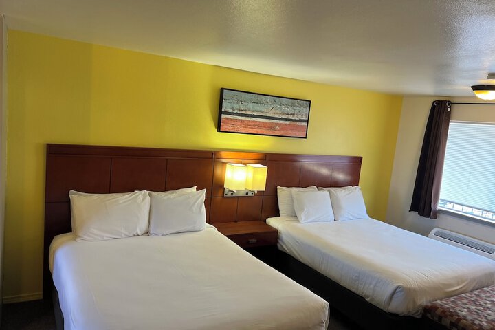 Room 14 of 36