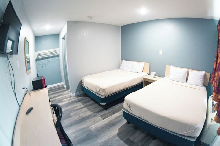 Room 17 of 23