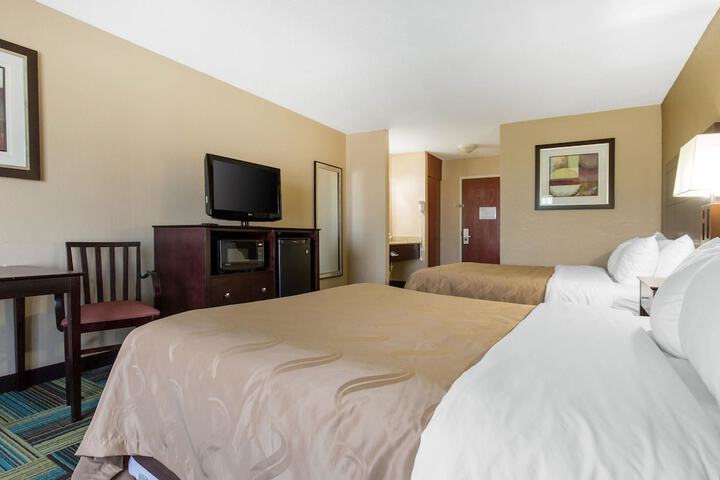 Room 28 of 49
