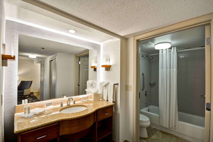 Room 18 of 39