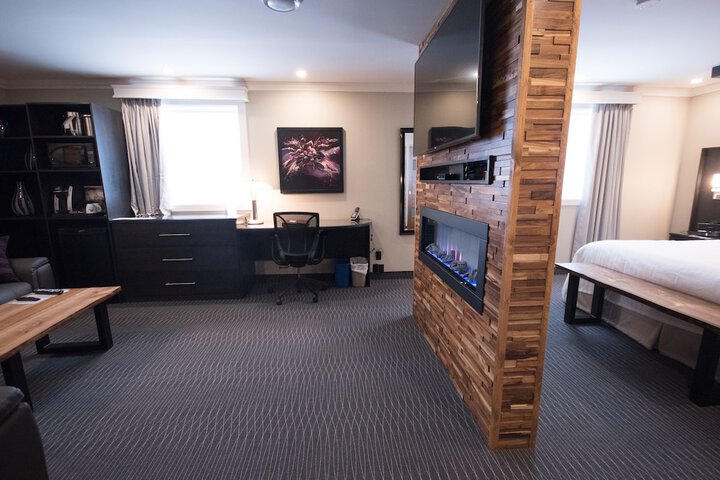 Room 25 of 47