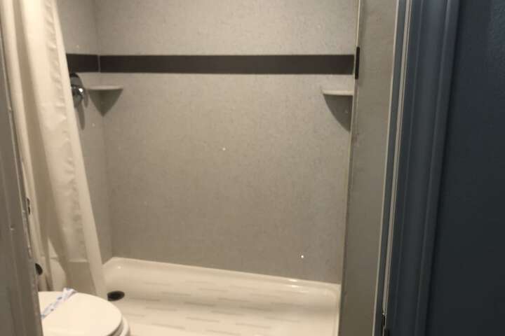 Room 25 of 27