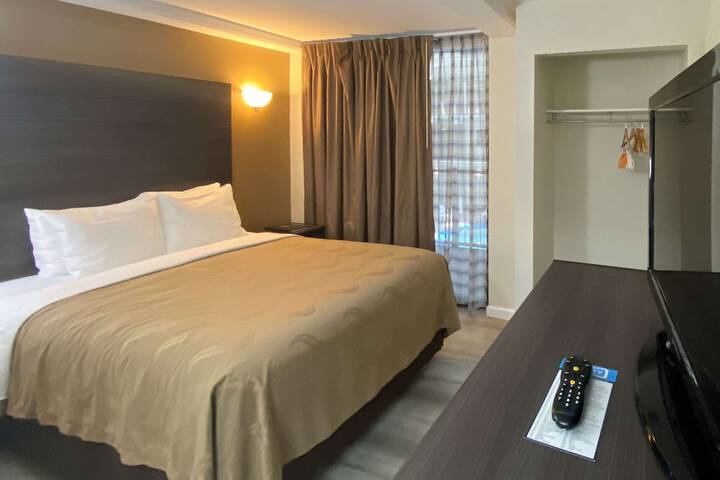 Room 34 of 56